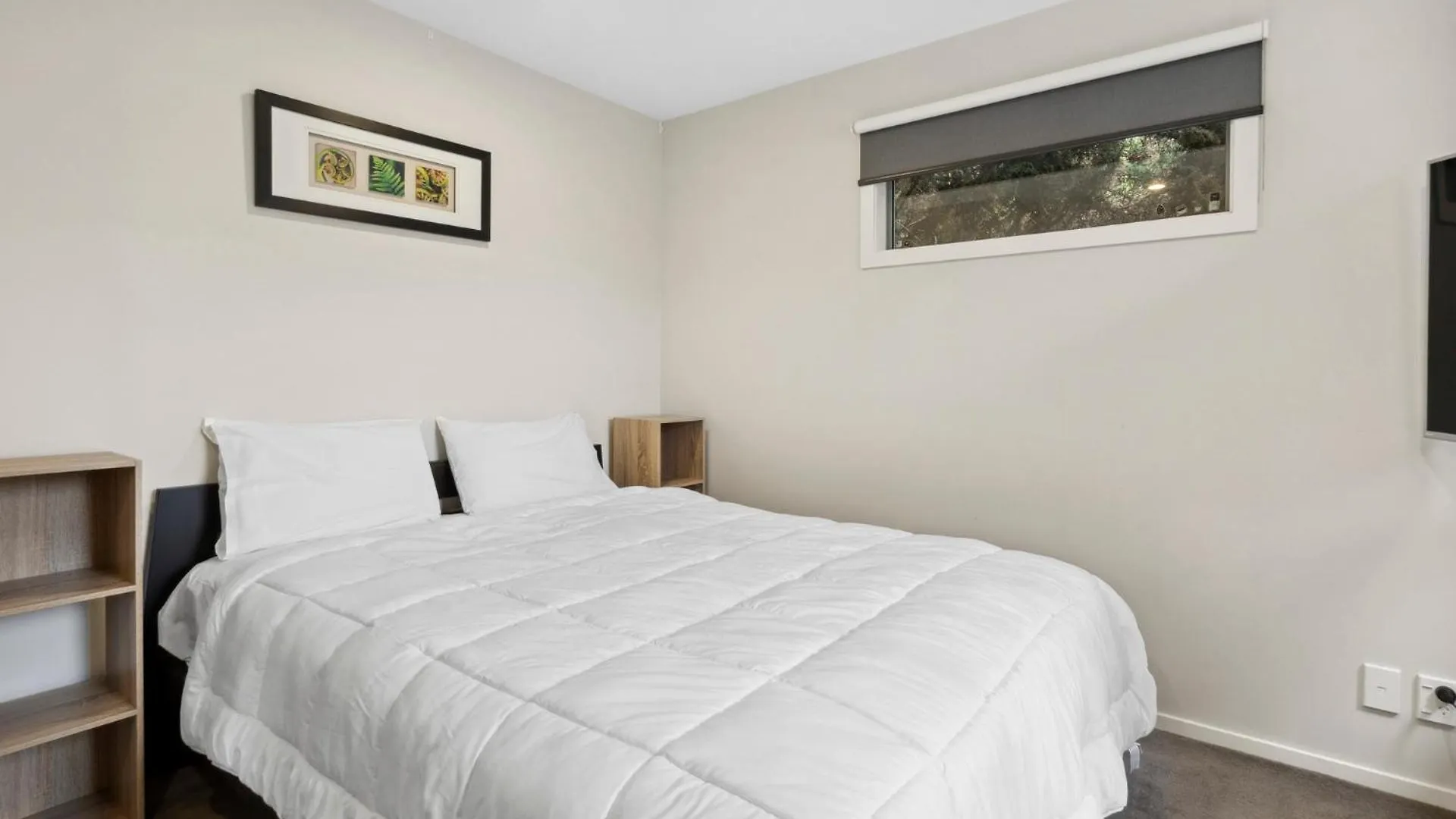 Urban Sanctuary - Johnsonville Holiday Home 0*, 웰링턴